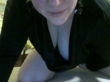 Amyleee  17-12-2021 blow job Female